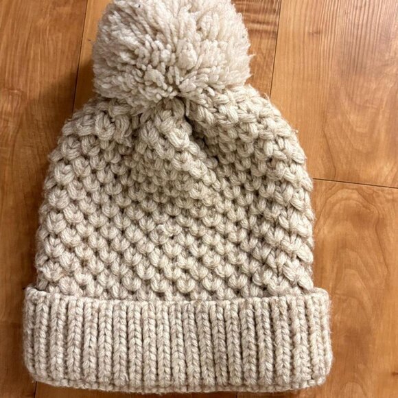 Cream and tan knitted beanie #winteraccessories - Picture 1 of 1